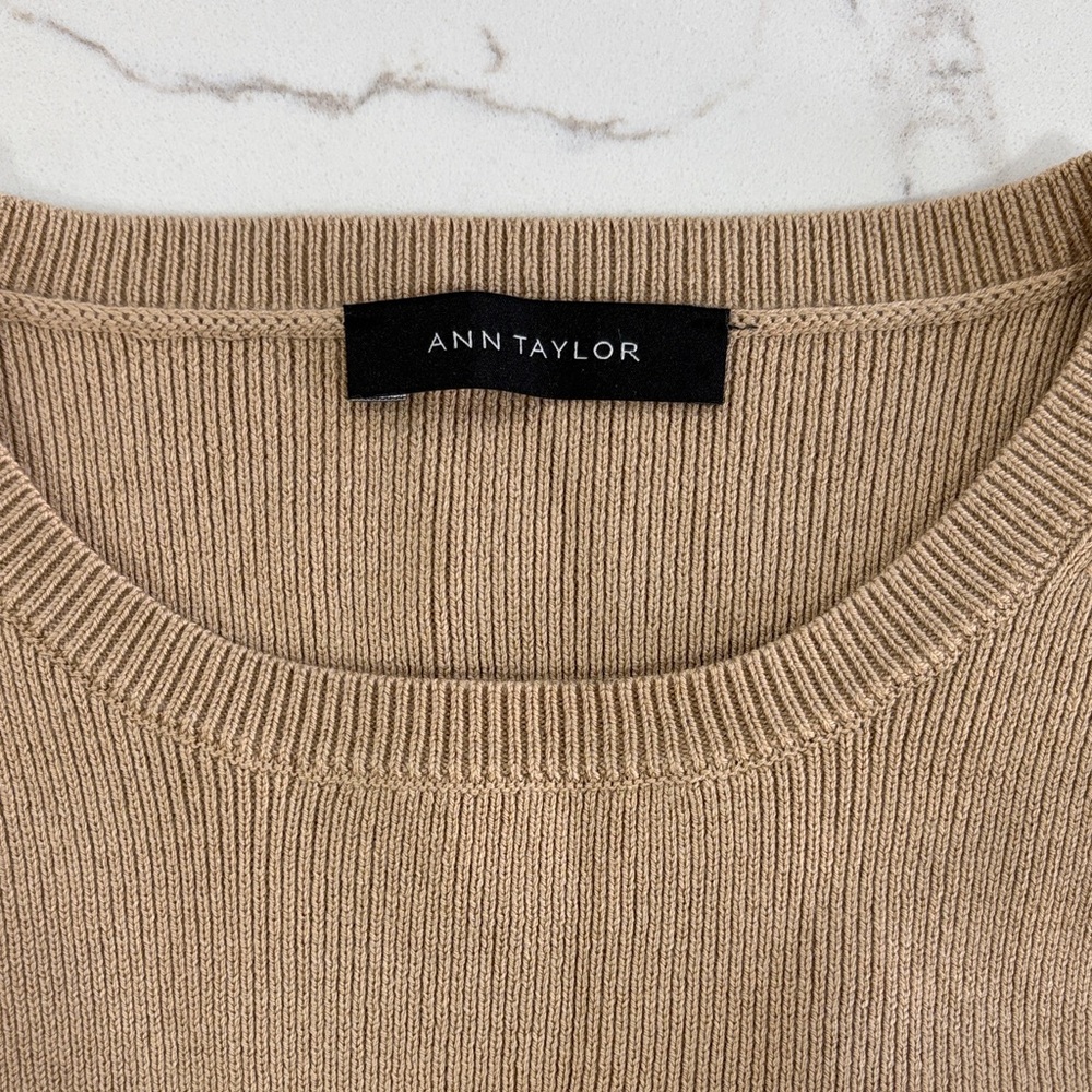 Ann Taylor Tan Crew Neck Ruffle Hem Long Sleeve Sweater Top Size Medium - Picture 10 of 10